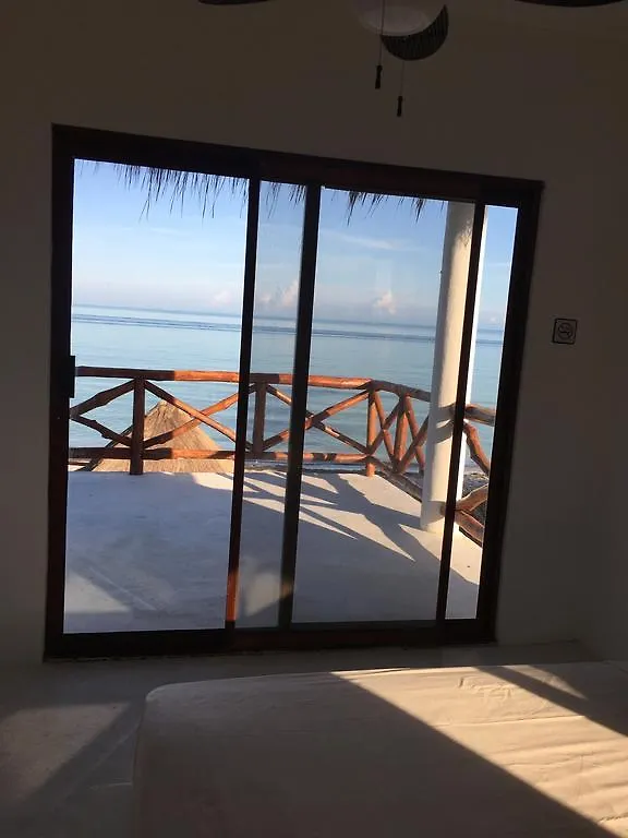 Casa Libelula Beach Front 호텔 홀박스아일랜드 0*,