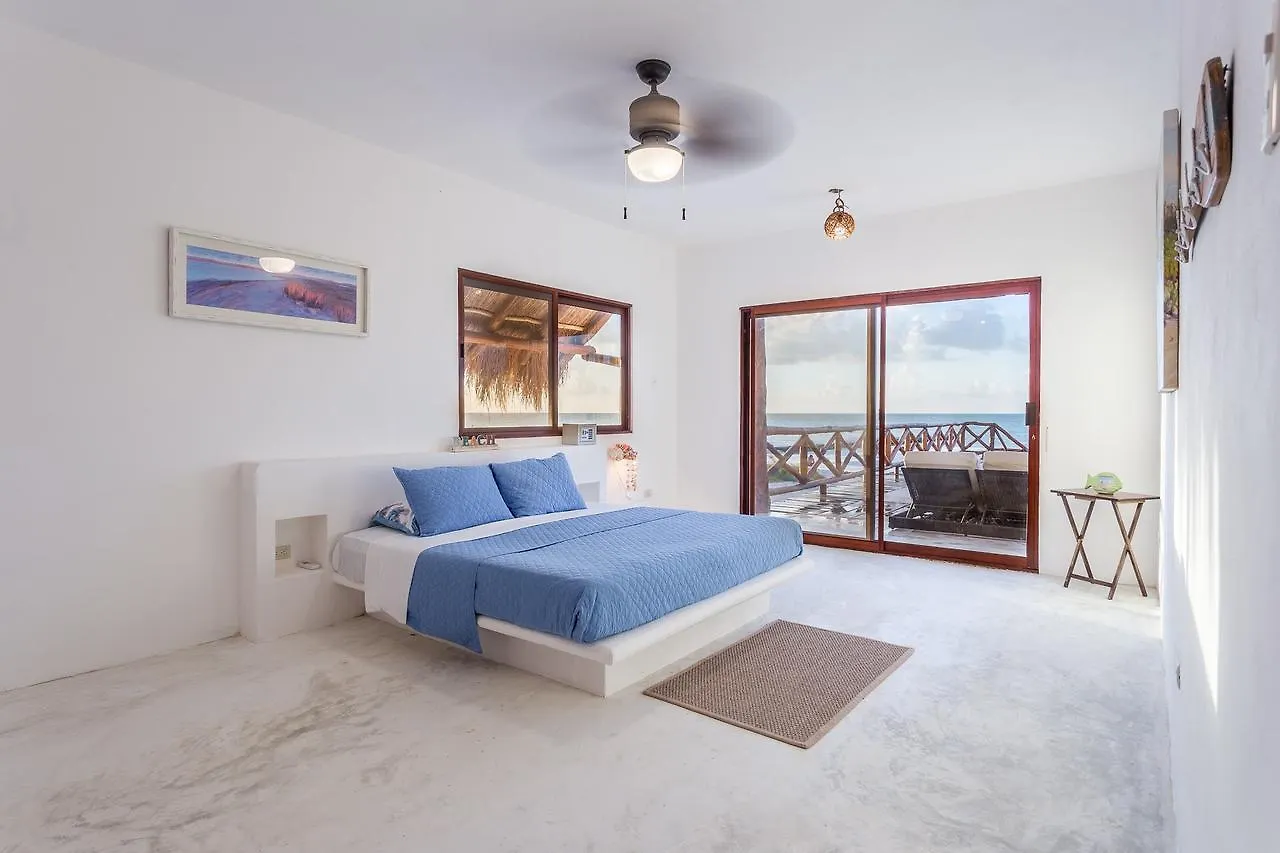 Casa Libelula Beach Front 호텔 홀박스아일랜드 0*,  멕시코